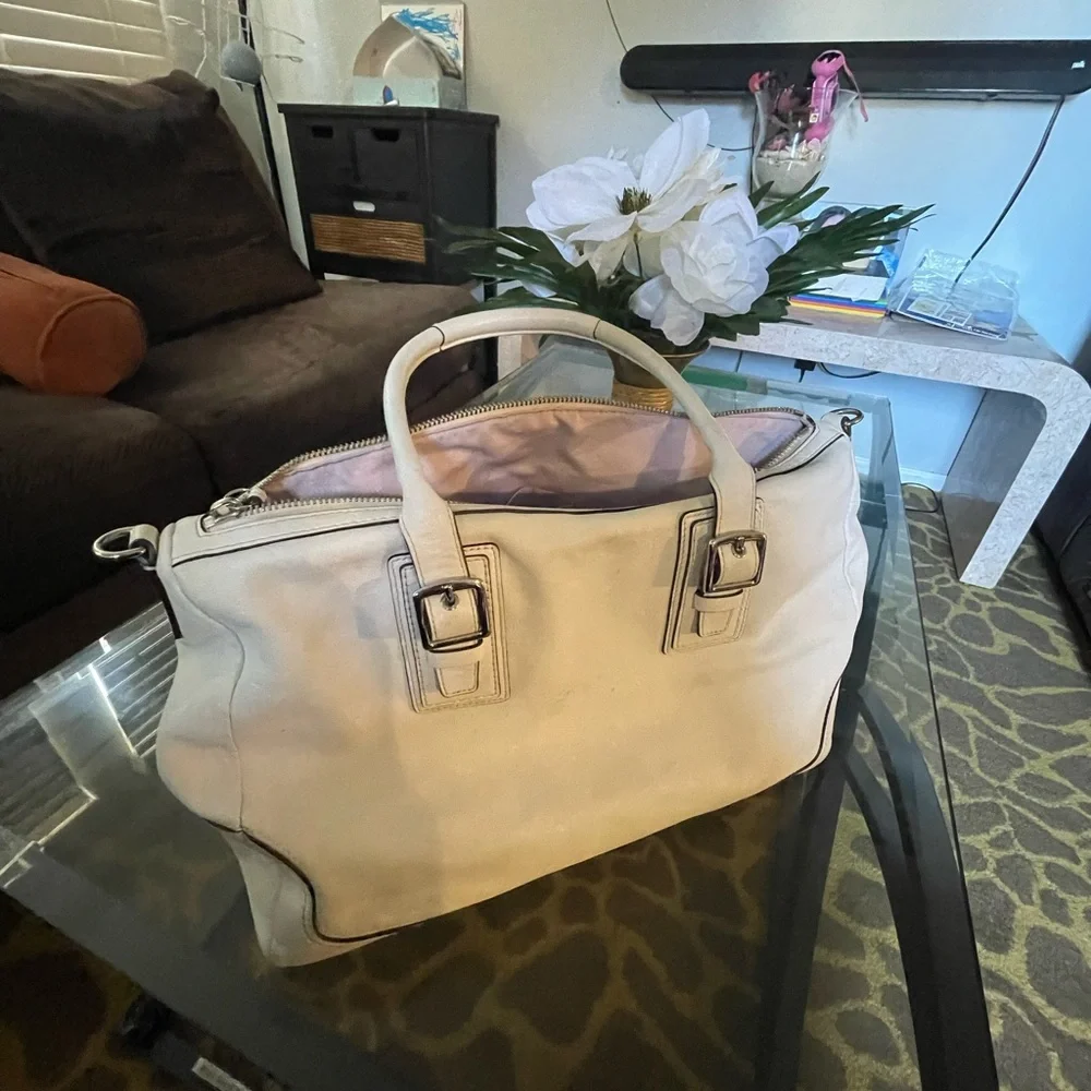 Vintage White Coach bag - Picture 3 of 4